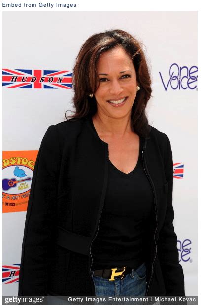 kamala harris hermes belt
